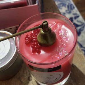 Candle snuffer
